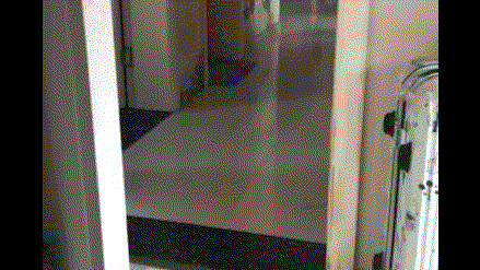  GIF|搞笑GIF：别动啊！这马上就好，就可以出去玩了！