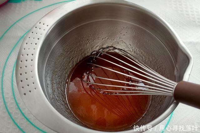 少许|月饼中的“小王牌”,「广式豆沙月饼」