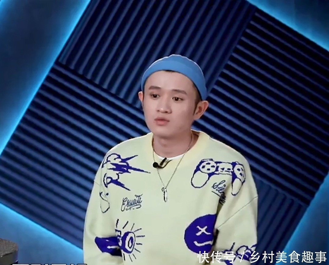  终于|《脱口秀大会》到了第三季终于火了，一天连上三个热搜