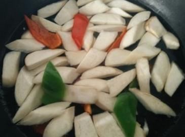  下饭|好吃不腻的杏鲍菇炒肉片，每一口香嫩爽滑，十分下饭