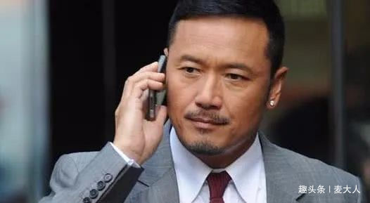  翁美玲|三哥苗侨伟杨盼盼帅、梅艳芳酷、翁美玲俏，他为何选择戚美珍