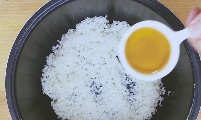 西红柿|分享一款西红柿的网红做法,只需3步,懒人操作,好吃营养又开胃