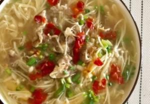 营养菜|酸辣开胃又营养丰富，汤香肉嫩增强抵抗力，孩子很爱吃超下饭