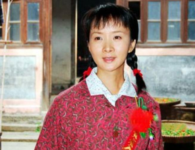 不温不火|她因《大宅门》成名，却一直不温不火，如今与无名演员生活幸福