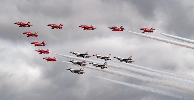  空中|空天军本是空中作秀的王者，豪华升级让人仰望，再次升级难逢敌手