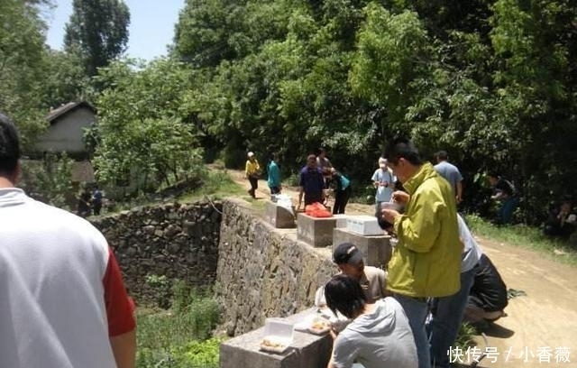  影视拍摄|横店20万临时演员现状：光棍的世界，懒汉的天堂，疯子的乐园