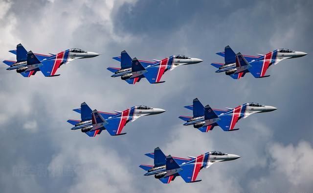  空中|空天军本是空中作秀的王者，豪华升级让人仰望，再次升级难逢敌手