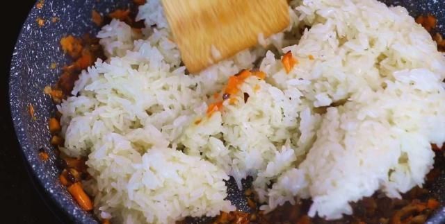 烙饼|糯米和面粉的结合太美味了如果你不做饭,就不需要烙饼很好吃,又软又粘