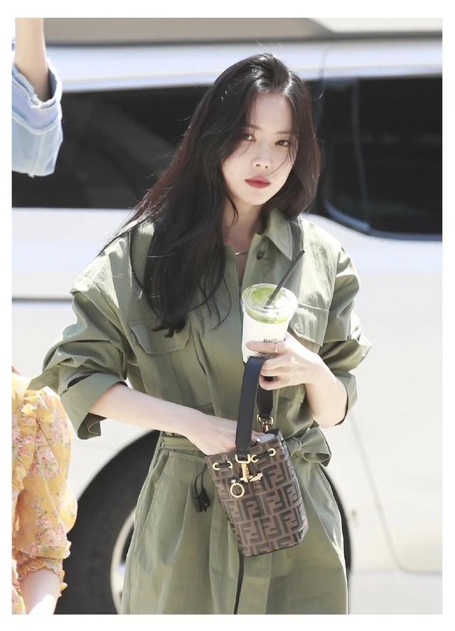 潇洒|2020年第一条长裙,要像戚薇张柏芝的一样潇洒