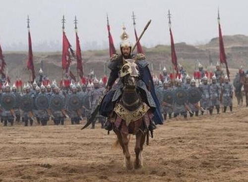 名将|比岳飞死的还冤的宋朝名将,惨被后世骂了千年,子孙被迫改姓求生