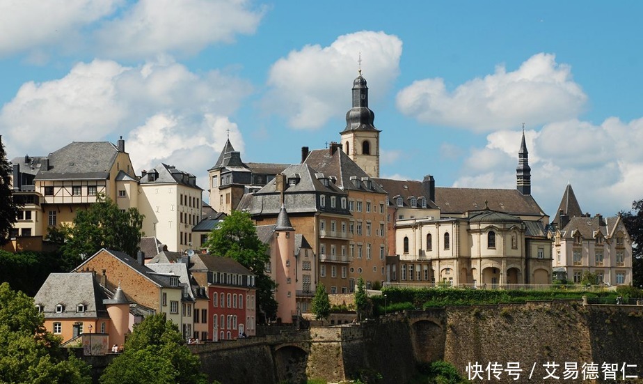 小国|世界经济最发达欧洲小国，过去被大国欺负，现在“收拾”周边大国