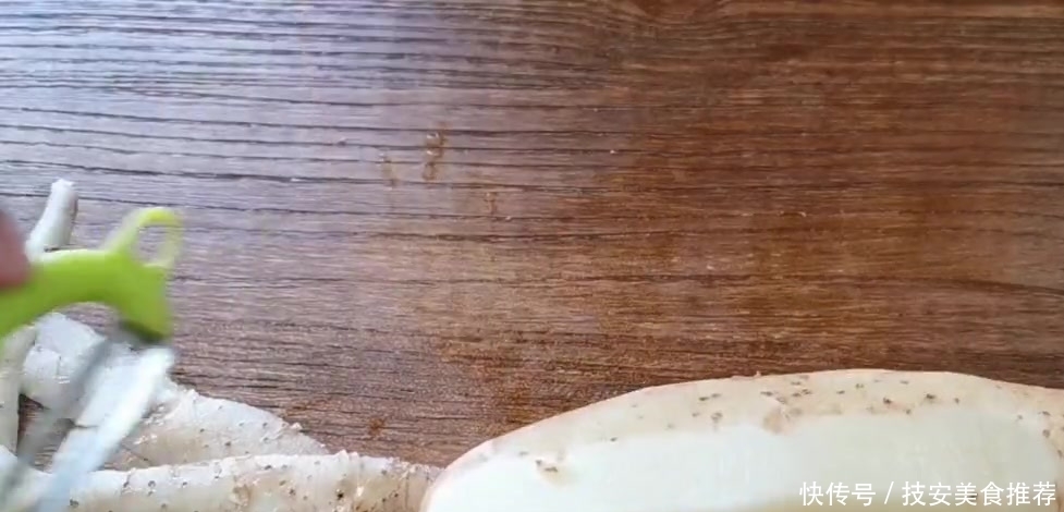 土豆|土豆这样做酥脆美味,没有任何添加剂,学会再也不用去超市买薯片