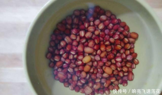 把握|天气越来越凉,多给家人喝这款粥,香甜浓稠滋补润燥,比喝豆浆强