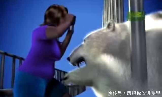 咬住|美女在动物园被北极熊咬住腿,游客说:放她走