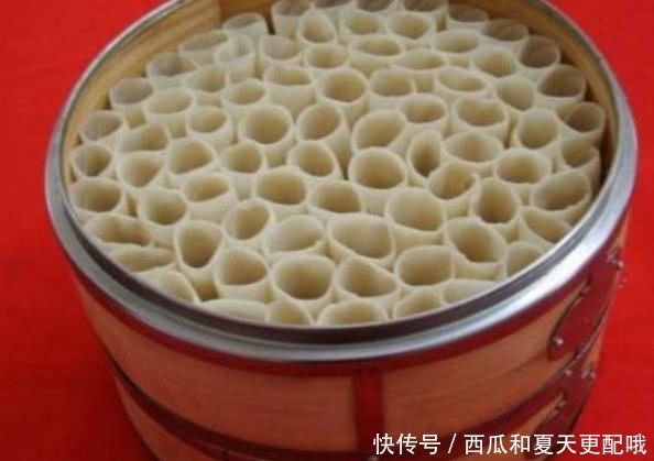 包子|60岁大妈做没有馅的包子，好吃又好看，一天卖出300笼