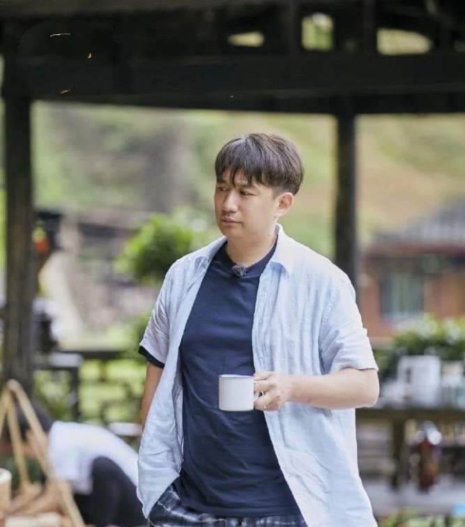 蘑菇屋|《向往的生活》四季,一步步变身专职厨师的黄磊,用行动表达不满