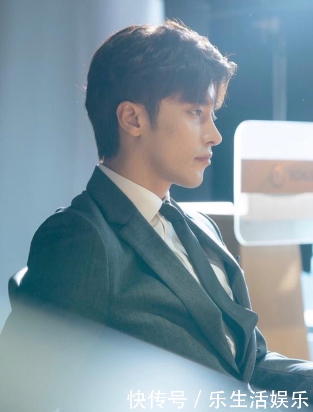 明星|8位在韩剧中担任明星名人角色的演员!