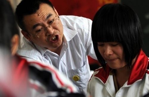 别人家的孩子|这3句话如同刀子,对孩子伤害很大,父母最好憋一辈子也别说出口