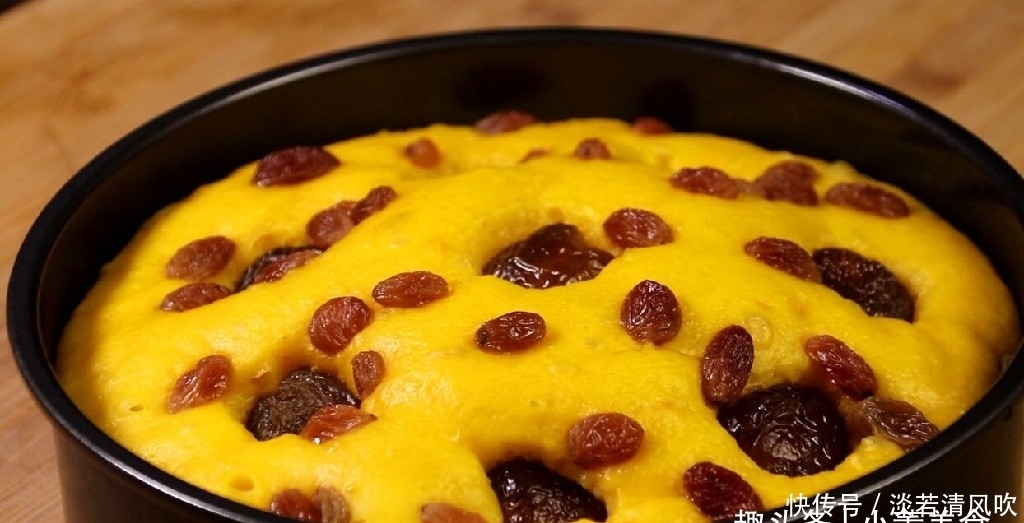 脾胃|入秋后,此面食要多吃,对脾胃好,简单好做不揉面,比面包解馋