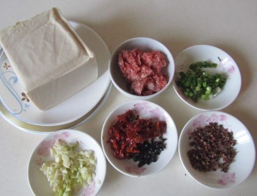 添加|做麻婆豆腐时,不要直接烫添加更多步骤豆腐嫩滑不脆