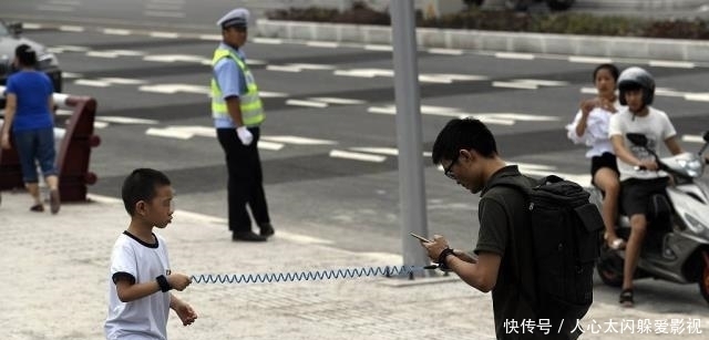  意外|10岁男宝意外走失，宝爸用娃黑历史照片求助，机智化解走失危机