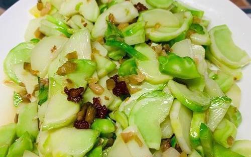  人参|它被誉为“人参菜”，长相奇葩，肉质却很细嫩，烹煮之后味道鲜美