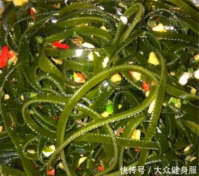 海带丝|凉拌海带丝时,腥味重多加这“1步”,酸辣可口,鲜香十足!