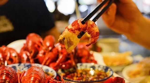 网红|碾压烤鸡翅,赶走小龙虾,过去无人问津的它,如今是烧烤摊的网红