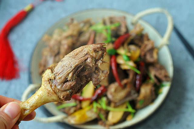 特别简单|鸭子如此烧,不腥不柴特别香,操作简单,我家每年吃掉几十只