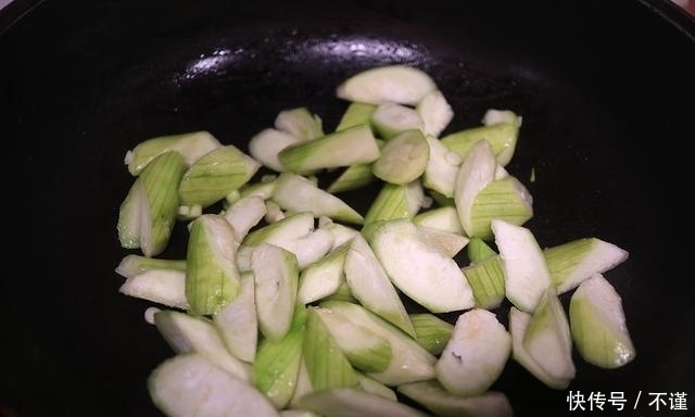 爽口|立秋后多吃1碗汤,原汁原味真爽口,自带清香,几分钟出锅超快