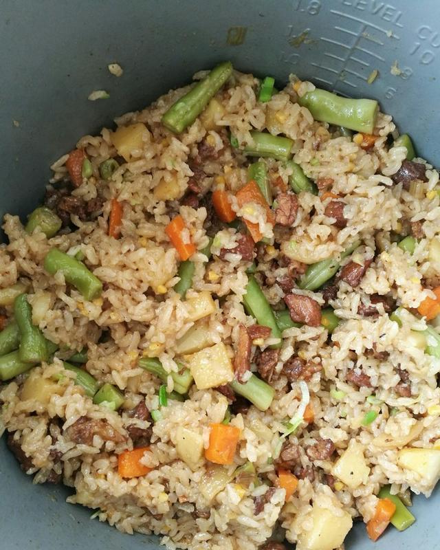  大米淘洗干|推荐六款超好吃的懒人焖饭，简单不失美味