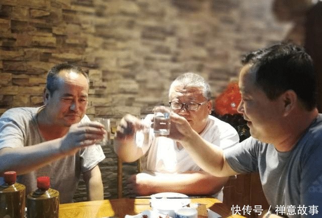 身体|每天喝白酒,多少量对身体更好 经常喝酒的人看看