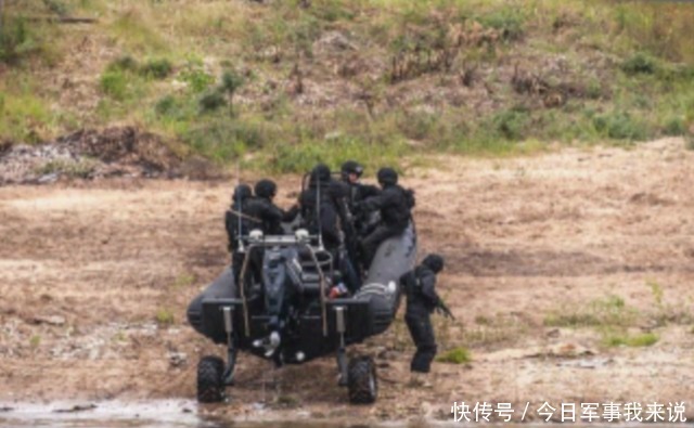  军用|俄罗斯特种部队的三轮冲锋舟和军用电单车