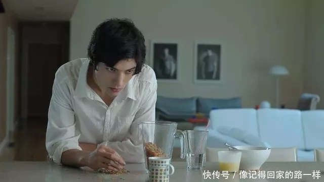 坏小孩|《孤儿怨》《坏种》中的坏小孩,都比不过他,坏得让人毛骨悚然