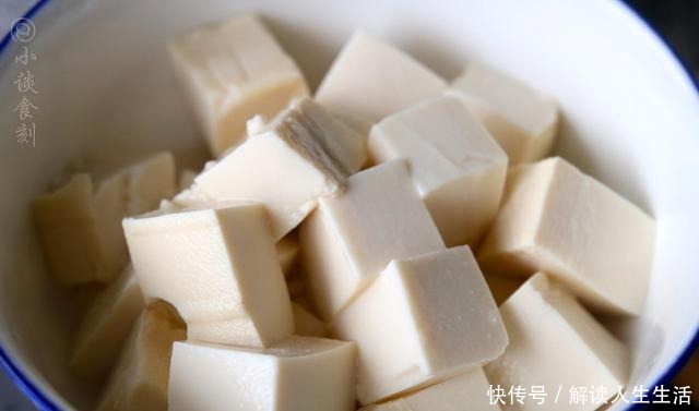 爽口|秋天，吃肉不如喝汤，这三样素菜搭配，简单一煮，比吃肉还爽口