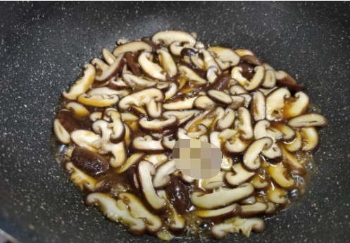 就要|这菜要多吃,咸香下饭,给肉都不换,我家隔三差五就要吃