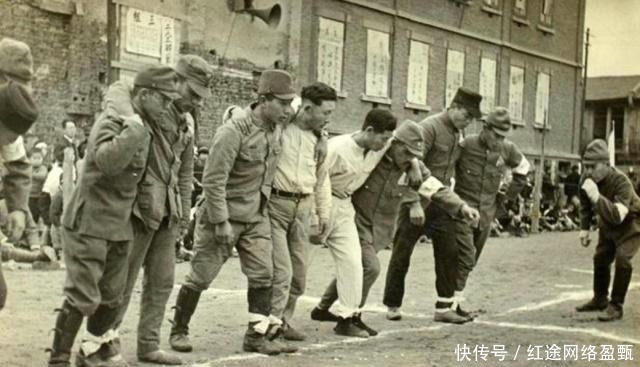 伪军|给到场的伪军发包子吃!别开生面的日军与伪军合办的运动会