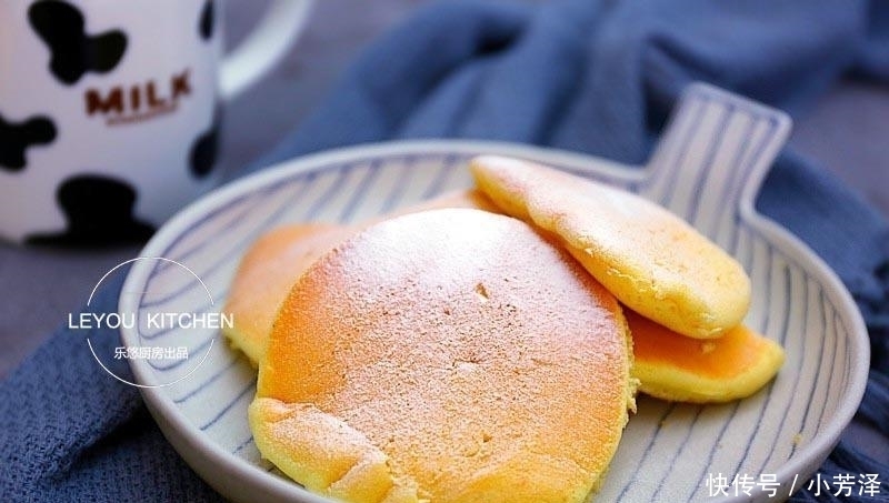  松软|比蛋糕给还松软的早餐饼, 不用和面, 孩子咬一口就喜欢