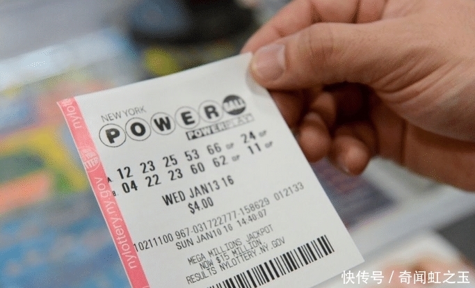 吃饭|穷小伙彩票中大奖，花光积蓄请朋友吃饭，第二天领奖时哭笑不得