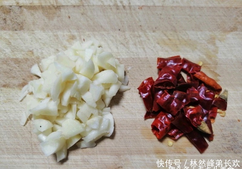 选择|清淡爽口的“手撕包菜”简单超下饭,减肥餐的最佳选择