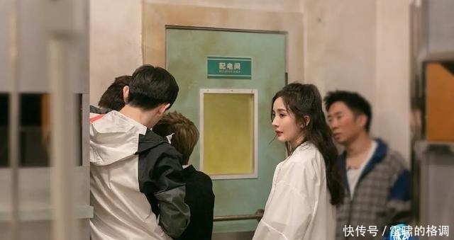  终于|《密室大逃脱2》终于定档，邓伦吓到眼眶含泪，大张伟后悔参加