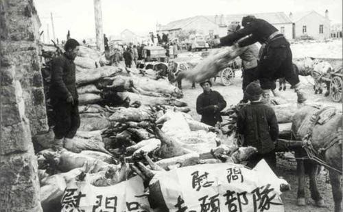 伙食|志愿军的伙食只有炒面就雪吗 其实不光有饼干油条 还有饺子啤酒