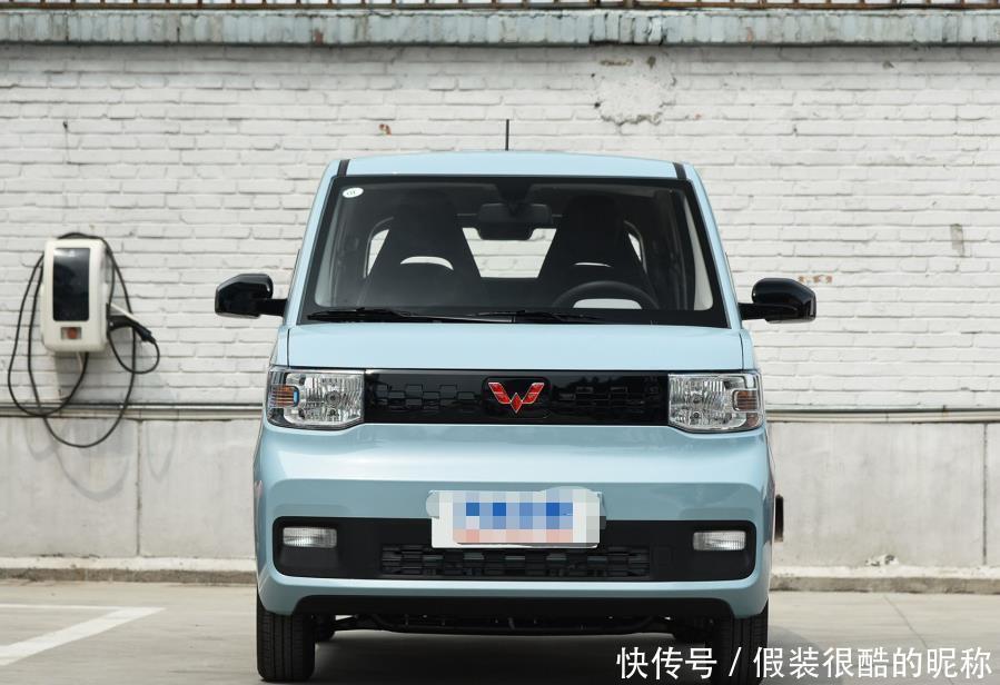 人民|这台五菱“人民的汽车”,承包了我1个星期的笑点,就这也能叫车