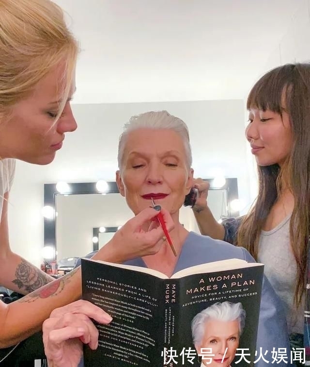 佩服|马斯克妈妈梅耶独家专访:单身母亲应该由衷地佩服自己