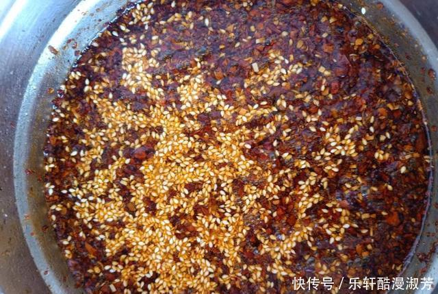菜籽油|怎么做辣椒油,才能让香味完全发挥多数人不懂,怪不得味道发苦