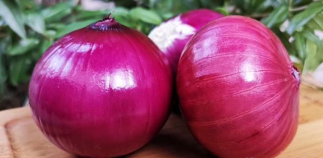紫色|同样是洋葱,“紫色”和“白色”有啥区别?知道后别再买错了