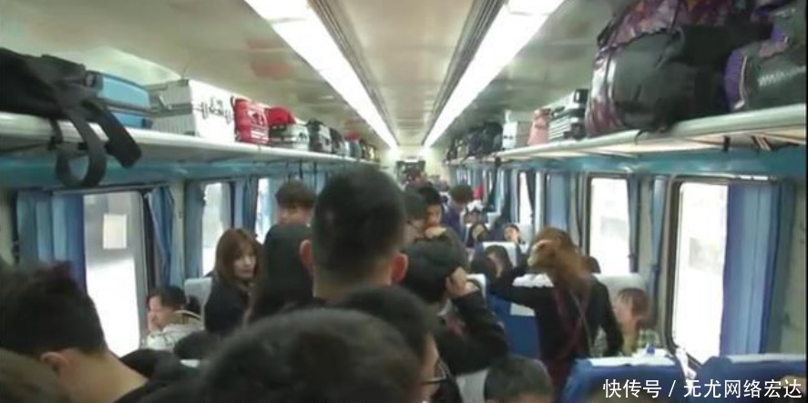  徐某|17岁女孩在高铁上遇到男子搭讪，女孩：我要上厕所