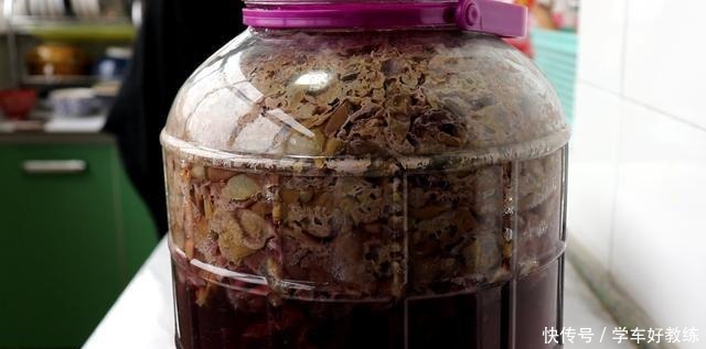 浓郁|教你在家酿葡萄酒,口感香醇,酒香味浓郁,没有任何添加剂