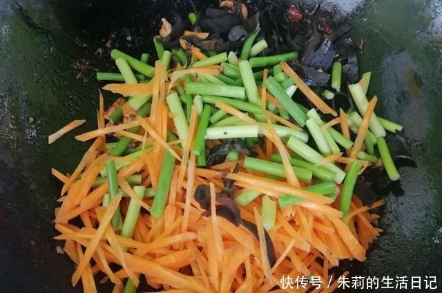 鱼香肉丝|家常版鱼香肉丝，牢记1234这个比例，比饭店炒的味道还好吃