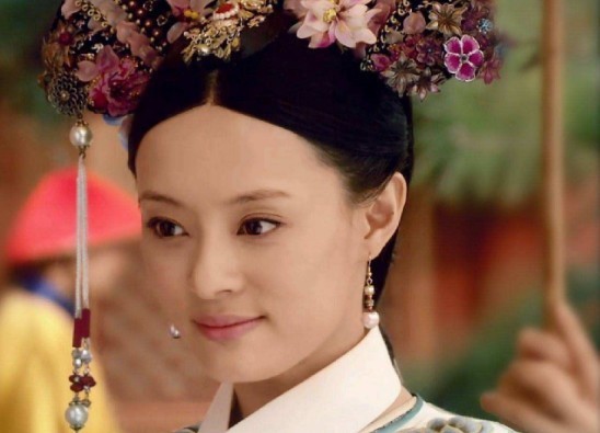 儿子|与康熙合葬的五位女人,四个是他默认的,最后一个是他儿子硬塞的